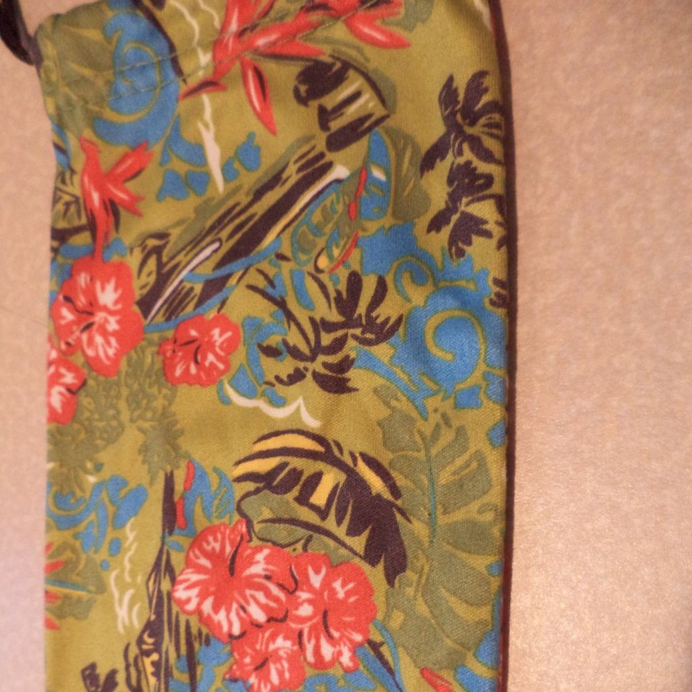 TROPICAL Glass Case - Hibiscus Flowers and Palm Tree - Looks  New
